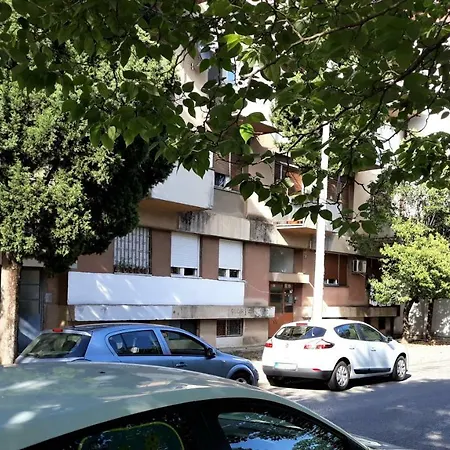 Stan U Centru Apartment Podgorica Exterior photo